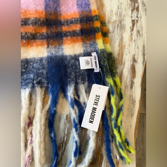 NWT Steve Madden Lofty Fringe Scarf Plaid Scarf Blanket Scarf Blue Cobalt Pink - Picture 3 of 6